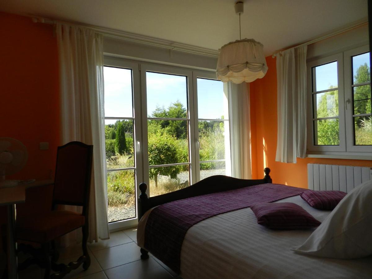 Gite La Grenouillere Esqueheries Exteriör bild